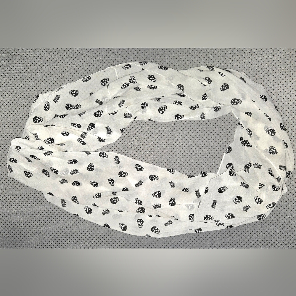 Skull And Crown Print Infinity Scarf